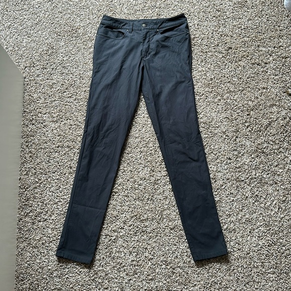 lululemon athletica Other - Lululemon ABC Skinny Fit 5 Pocket Pants 34”L Obsidian